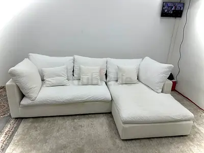 Like new condition the one brand lshape sofa