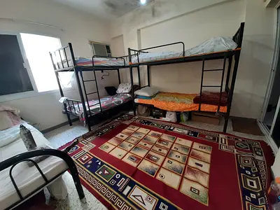 AVAILABLE BED SPACE FOR INDIAN EXECUTIVE MUSLIM ONLY IN KARAMA 750/-