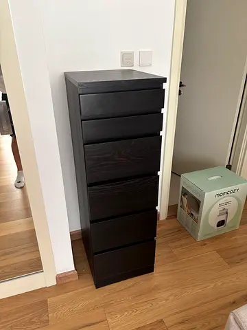 Black drawer with mirror