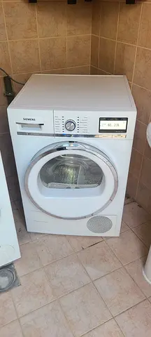 Siemens iQ700 condenser dryer 9kg
