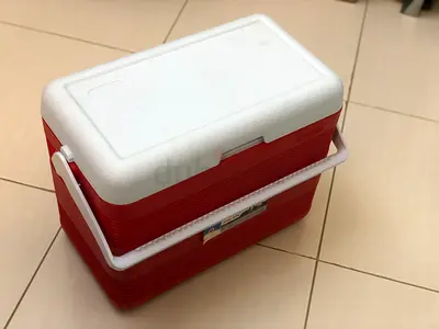Cosmoplast Red Cooler Box 30L- Portable Ice Chest (Good Condition)