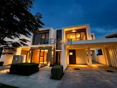 Independent Villa | Ready To Move | Golf and Lake View