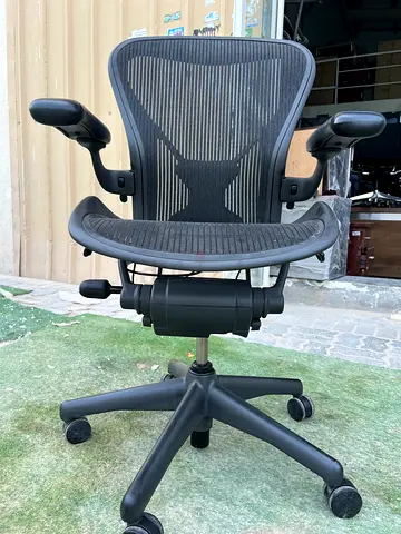 Herman Miller Aeron Size B Office Chair Fully Loaded