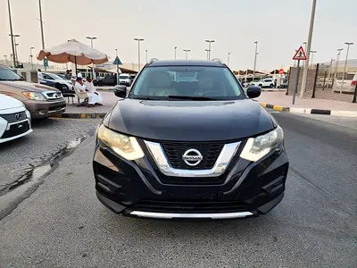 Nissan Rogue SV 2017 | Well Maintained | American Specs