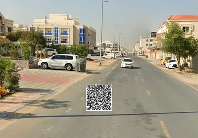 Free ownership / on a main street / vital area / strategic location