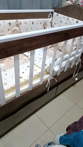 Wooden Baby Crib with Mattress and Star-Themed Bumper - Good Condition