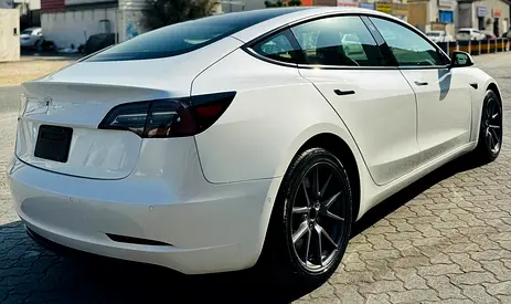 2022 Tesla MODEL 3 — фото 3