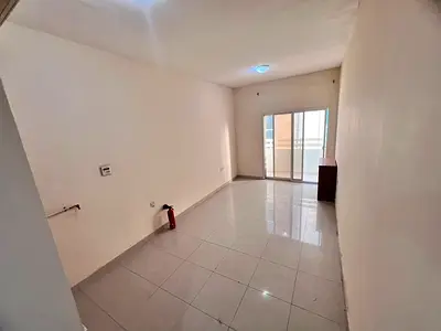 الحميديه عجمان _ببلكونه اطلاله ممتازه _تكييف مركزي _الموقع مميز _سكن عائلات