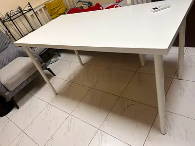 Simple white rectangular dining/work table with chairs- good condition