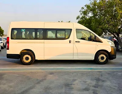 2026 Toyota HIACE — фото 2