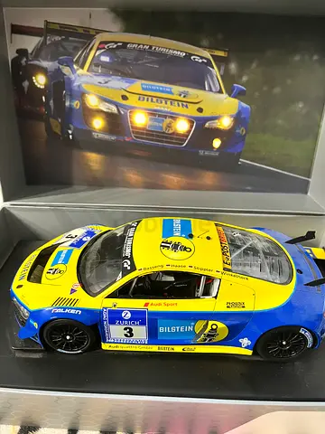 Kyosho Mini-Z Auto Scale Collection Audi R8 LMS Phoenix Racing NBR 2010 #98