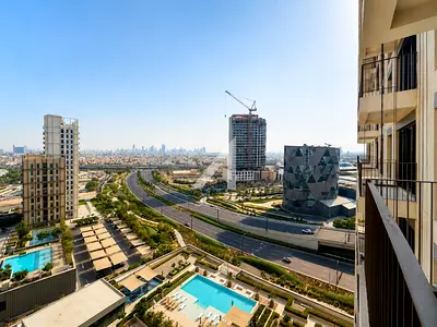 Pool View | Vacant | Walking Distance to Mall
