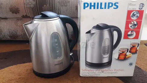 Philips, New Daily Metal Kettle, 1.7 Liters Capacity, 2200 Watts, Silver/Black