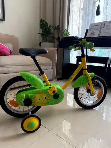 B'Twin Decathlon 14" Kids Bike (500 Dino Edition) + Training Wheels
