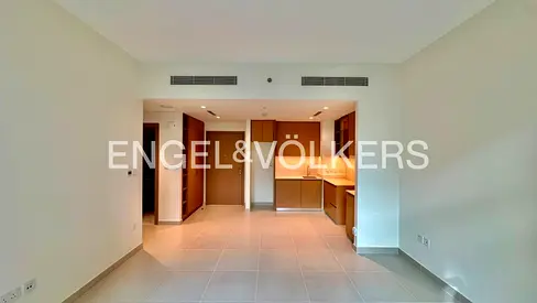 Vacant | Unfurnished | Low Floor