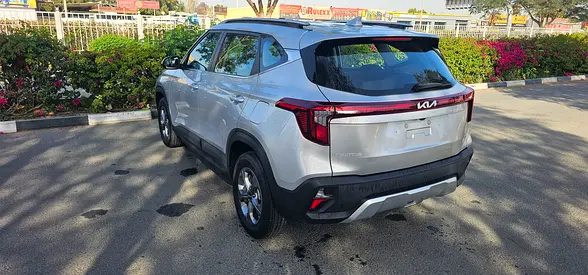 2024 KIA SELTOS 照片 7