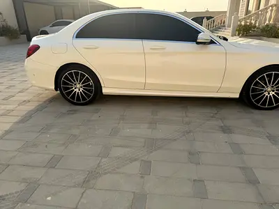 صورة مصغرة 4 لـ 2015 Mercedes-BENZ C-CLASS