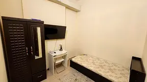 BIG PARTITION FOR SINGLE LADY ONLY NEAR MOE