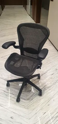 Herman Miller Areon Classic Chairs For Selling