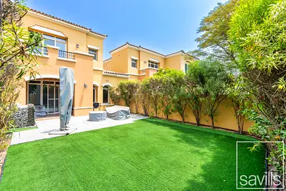 EXCLUSIVE | VACANT | RENOVATION OPPORTUNITY