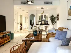 Newly Renovated I Flexible Cheques | Furnished