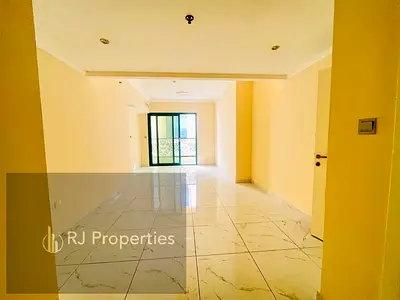 2 BR apartment - school zone - balcony - coverd parking - easy access for Dubai