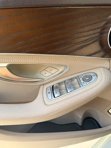 صورة مصغرة 16 لـ 2015 Mercedes-BENZ C-CLASS