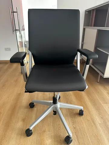 Office chair Haworth zody