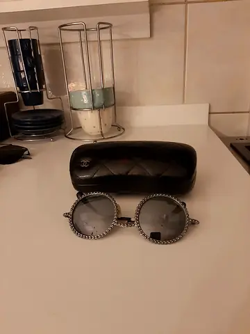 Womens sunglass, Channel, black
