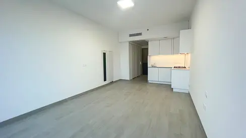 Vacant | Luxury Living | Prime Location