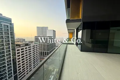 Closed Kitchen | 2 Bed + Pool | High Floor