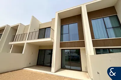 Single Row | Close to Pool | 3 Bed + Maids