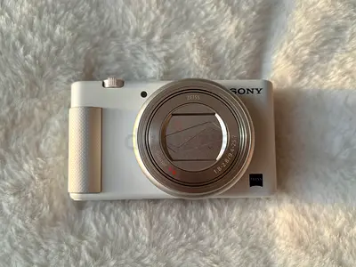 Sony ZV-1 Digital Vlogging Camera - White