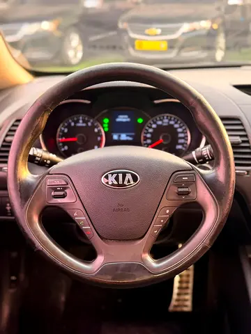 صورة 8 لـ 2013 KIA K3