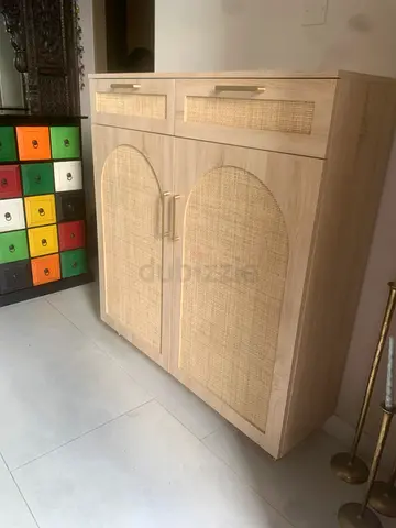Cane shoes cabinet