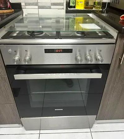 Siemens 4 burner 60/60cm gas cokeer full heay duty latest model