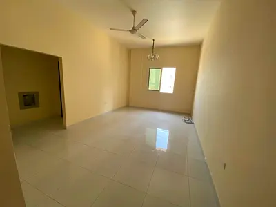 🏡  الحميدية، عجمان ✨ شقة غرفتين وصالة + 3 حمامات 💰 الإيجار: 43,000 درهم سنوياً 💳 الدفع: 4 أو 6 دفعات ✅ التأمين: شيك 📞 تواصل معنا الآن للحجز أو لتح