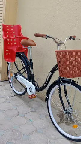 Cruiser bike +baby seat free delivery high quality brand new assembled with basket and soft seat