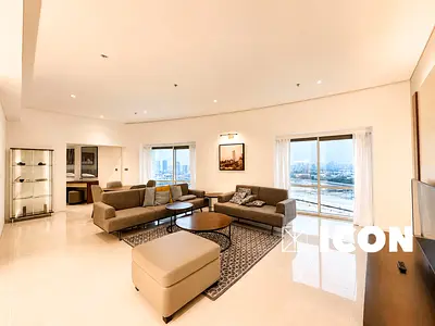 City Skyline & SZR View/Spacious