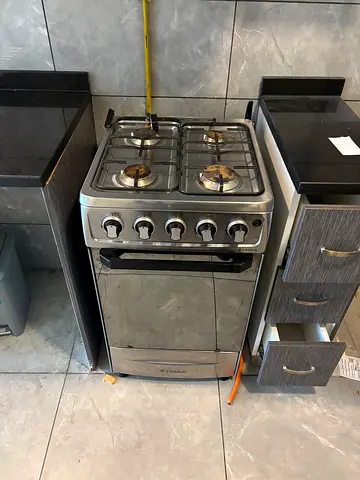 Used 4-Burner Gas Cooker with Oven - Good Working Condition
