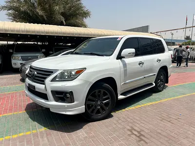 صورة 2 لـ 2014 Lexus LX-SERIES