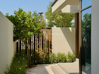 Landscaped | Bright and Modern | Perfect Location