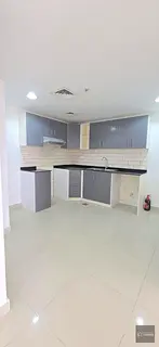 Bright 1 Bedroom | Balcony | Covered Parking