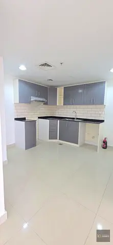 Bright 1 Bedroom | Balcony | Covered Parking