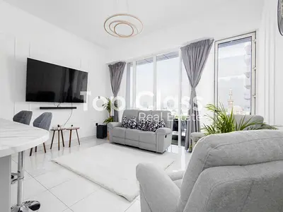 Fully Upgraded | Modern| Partial Golf course View
