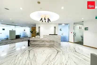 Prime Location | Multiple Sizes | Community Expert