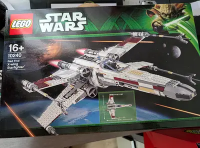 LEGO Star Wars 10240 Red Five X-wing Starfighter (Boxed)