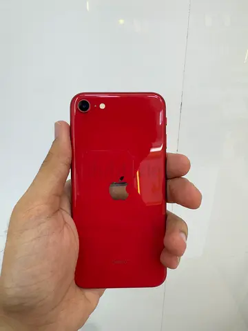 📱 iPhone SE 2020 128GB – Red 🔴 | Excellent Condition UAE 🇦🇪
