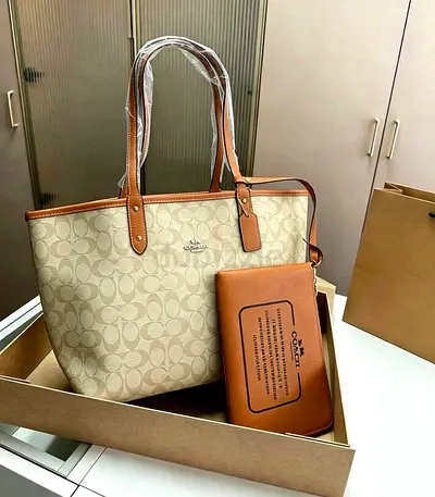 COACH BAG WITH ORIGINAL BOX