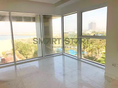 Corner unit | Beach Access | 8 Cheques